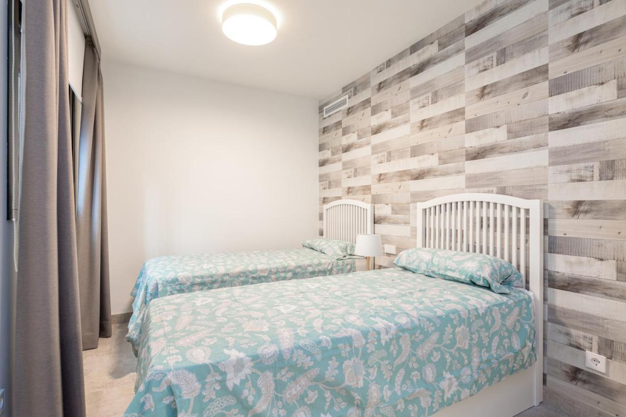Blue Infinity Luxury Apartment By Ghr Rentals Estepona Exteriör bild
