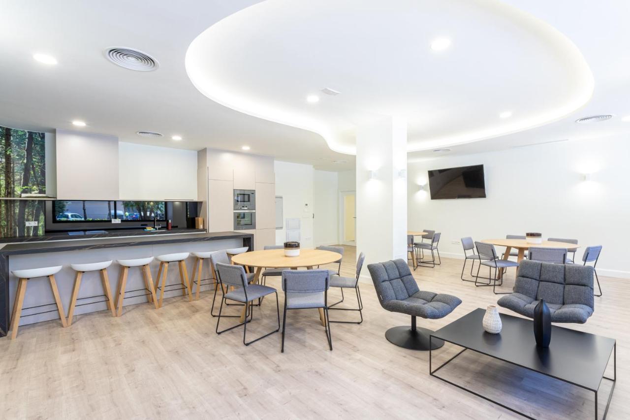 Blue Infinity Luxury Apartment By Ghr Rentals Estepona Exteriör bild